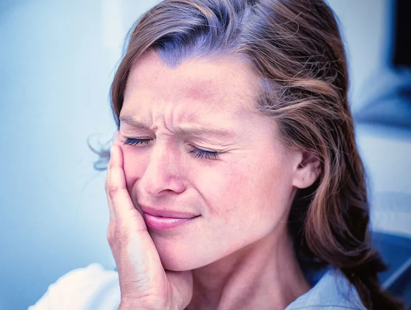 unhappy-woman-having-a-toothache